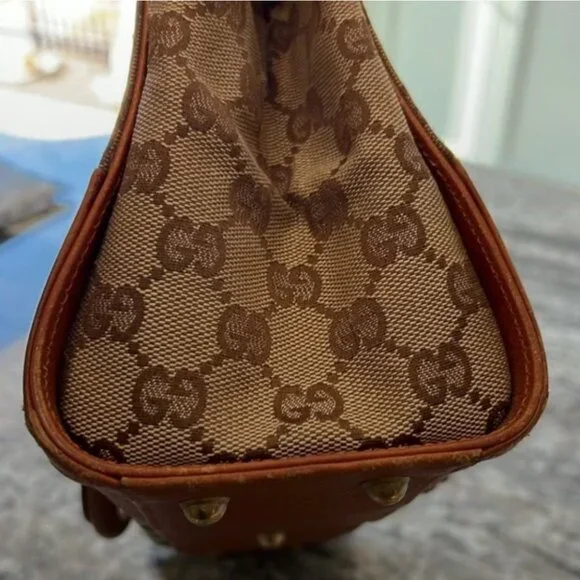 GUCCI Vintage Handbag GG Logo Brown Leather